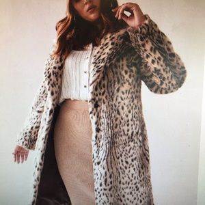 Gorgeous cheetah coat!